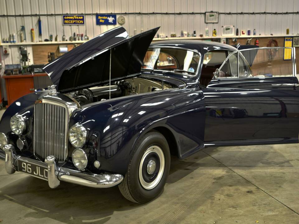 Bild 17/50 von Bentley R-Type Continental (1954)