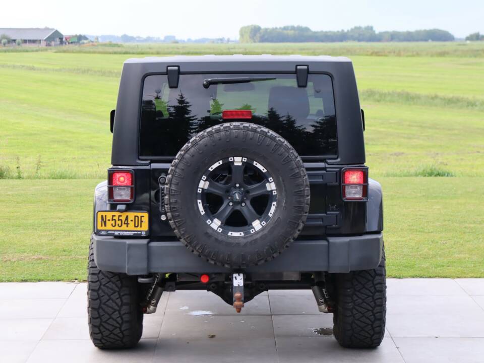 Image 9/50 of Jeep Wrangler 3.8 Rubicon (2011)