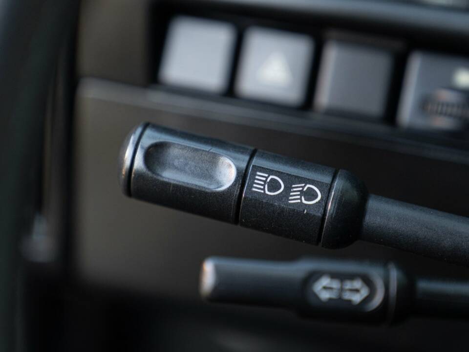 Bild 47/50 von FIAT Ritmo 105 TC (1990)