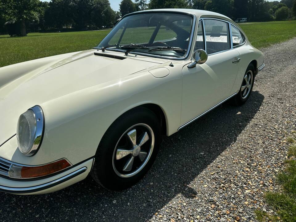 Image 16/44 of Porsche 912 (1968)
