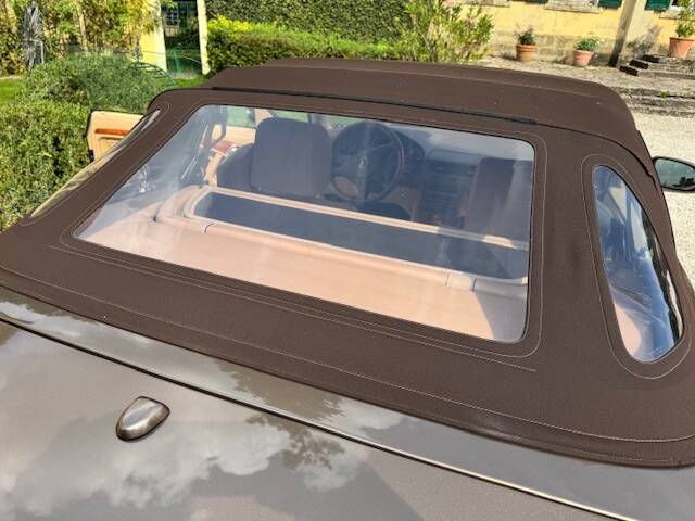 Bild 16/22 von Mercedes-Benz SL 500 (2000)