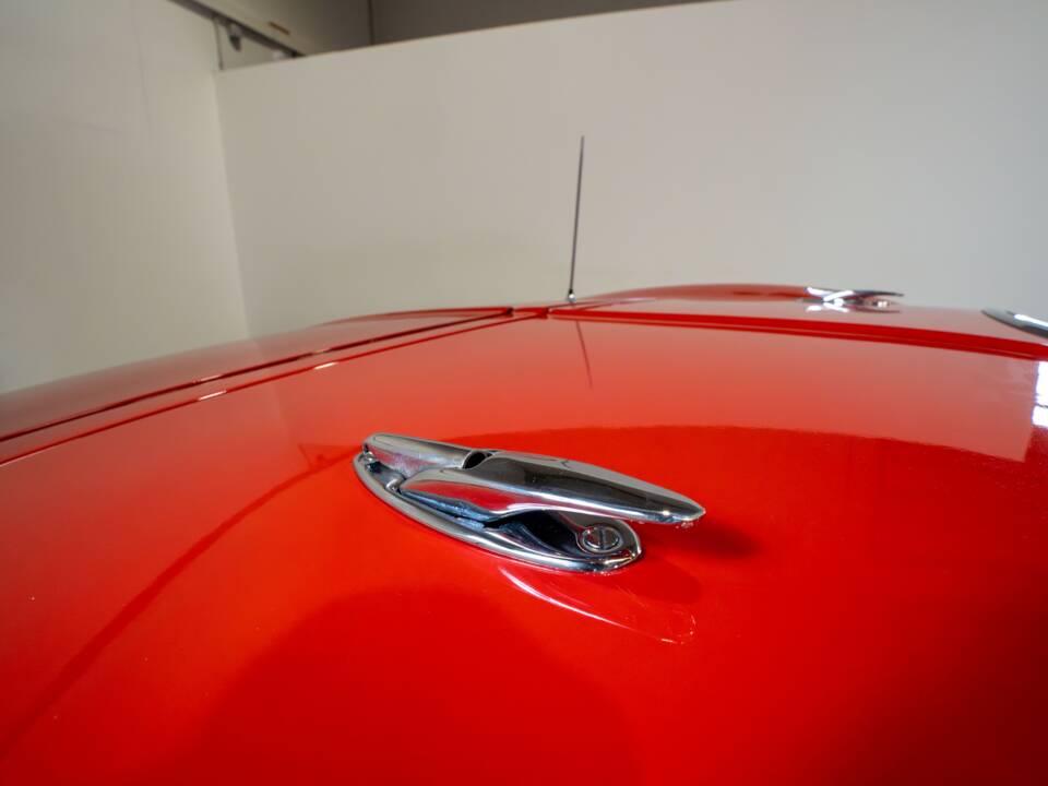 Bild 25/26 von Chevrolet Corvette (1962)