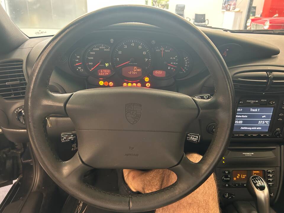 Bild 13/29 von Porsche 911 Carrera (2001)