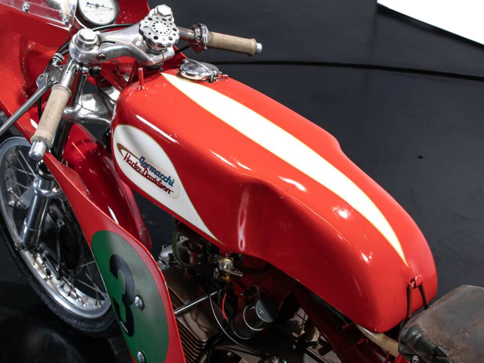 Immagine 17/32 di Aermacchi Harley-Davidson Ala d'oro 250 (1963)