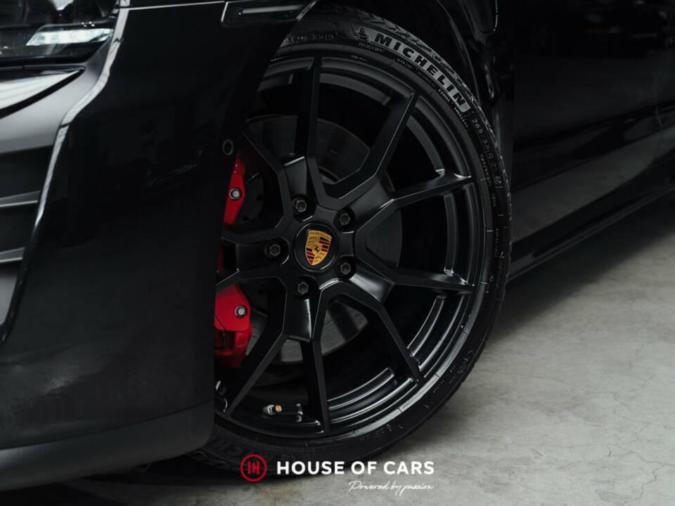 Image 11/23 de Porsche Taycan GTS Sport Turismo (2022)