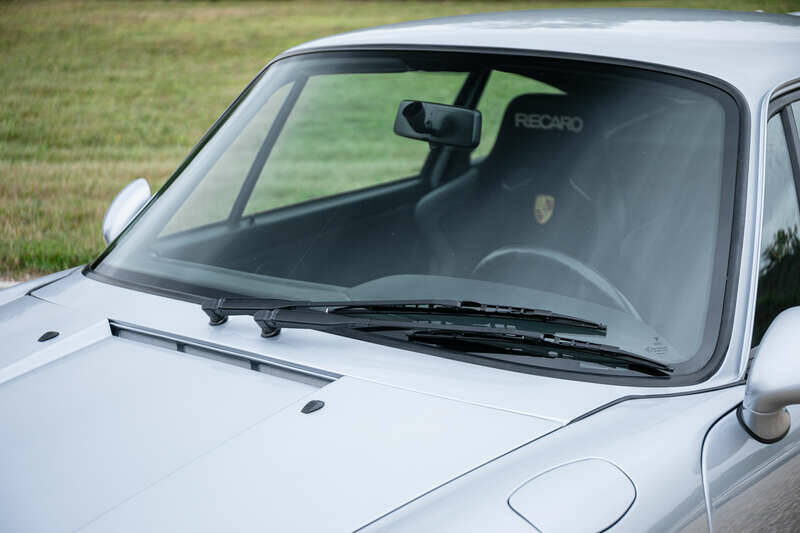 Immagine 49/50 di Porsche 911 Carrera RS (1995)