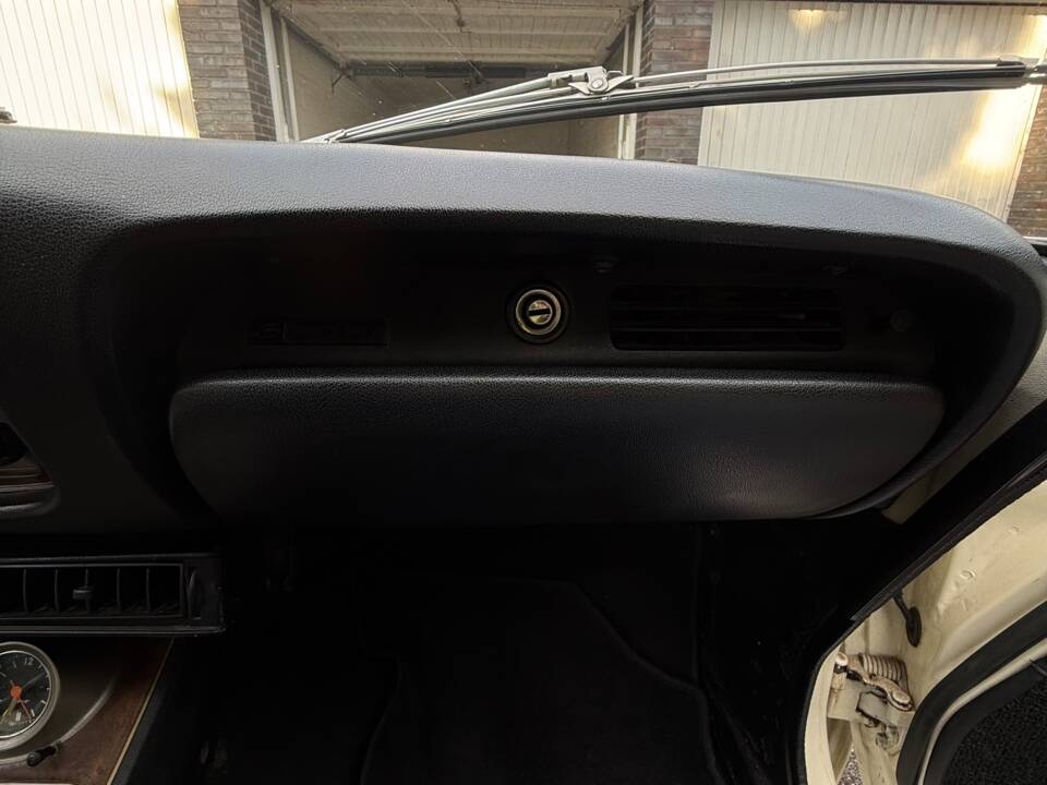 Image 19/55 of Toyota Celica ST (1972)