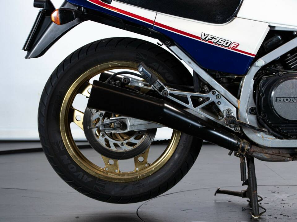 Image 47/50 de Honda VF 750 (1983)