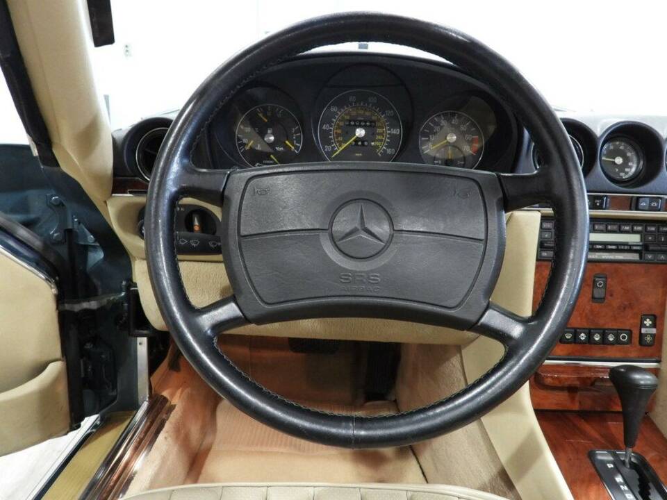 Image 4/10 de Mercedes-Benz 560 SL (1988)