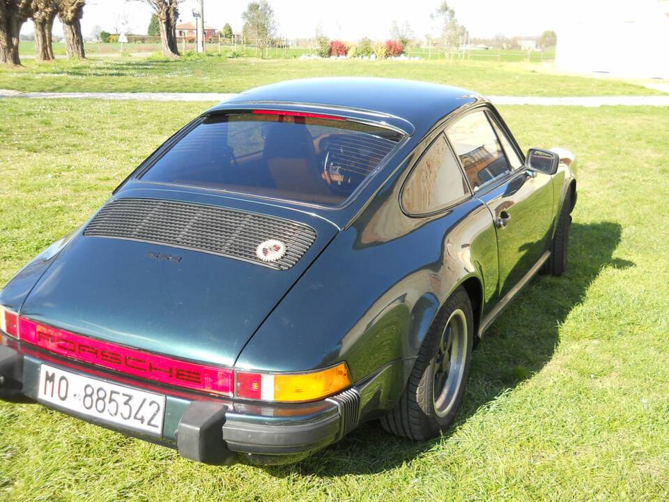 Image 6/7 of Porsche 911 Carrera 3.0 (1976)