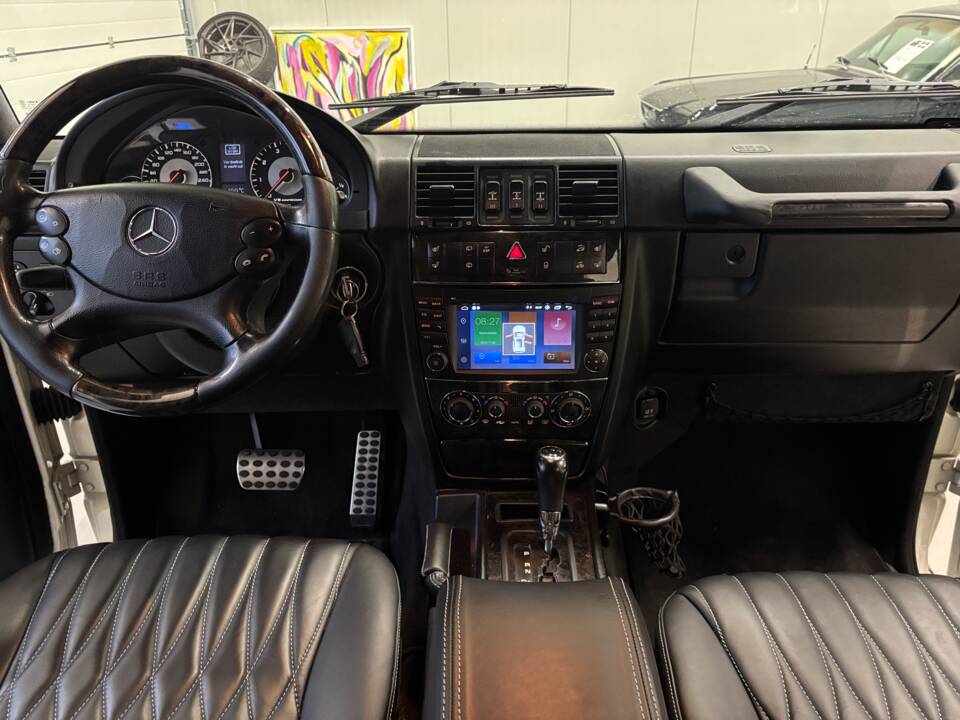 Imagen 30/48 de Mercedes-Benz G 55 AMG Kompressor (LWB) (2009)