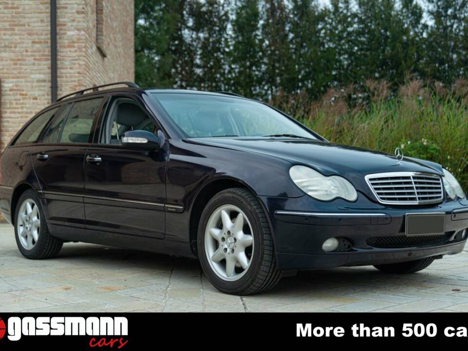 Image 3/15 of Mercedes-Benz C 320 T (2001)