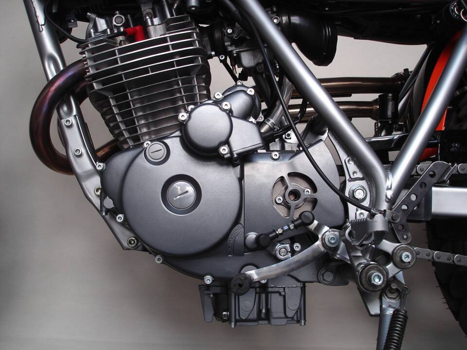 Bild 18/32 von Honda DUMMY (1983)