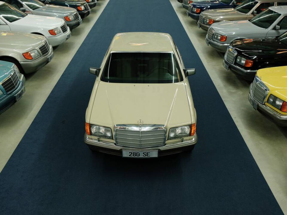 Bild 2/50 von Mercedes-Benz 280 SE (1984)