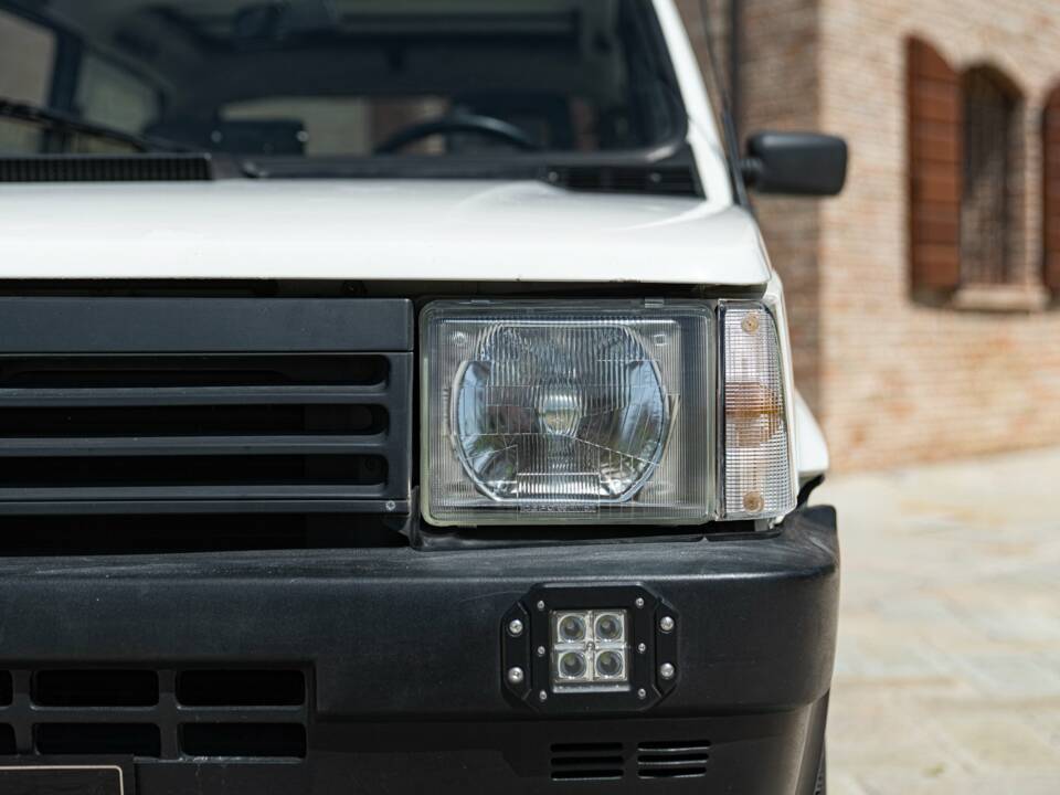 Afbeelding 9/50 van FIAT Panda 4x4 1,0 (1986)