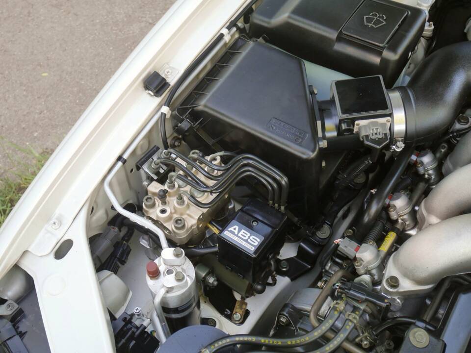 Image 44/50 de Subaru SVX 4WD (1900)