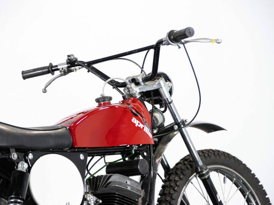 Immagine 29/49 di Aprilia Scarabeo 50 (1972)
