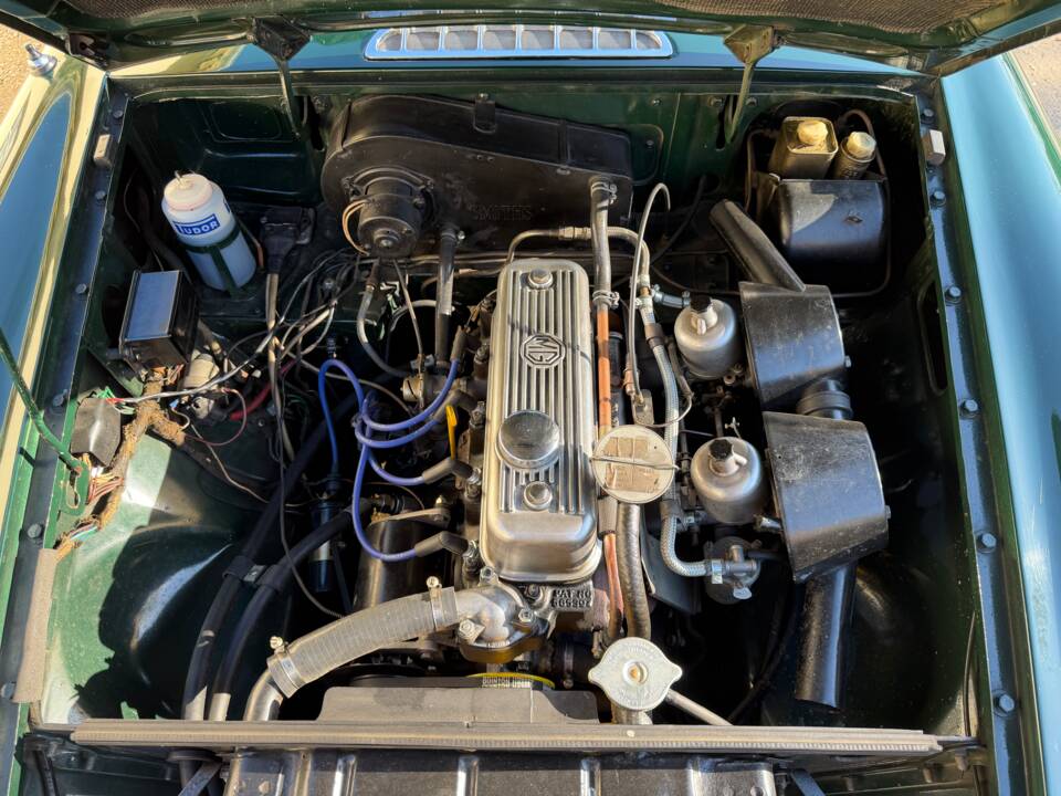 Image 10/12 of MG MGB (1964)