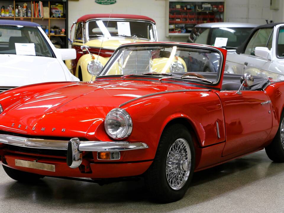 Image 1/42 of Triumph Spitfire Mk III (1967)