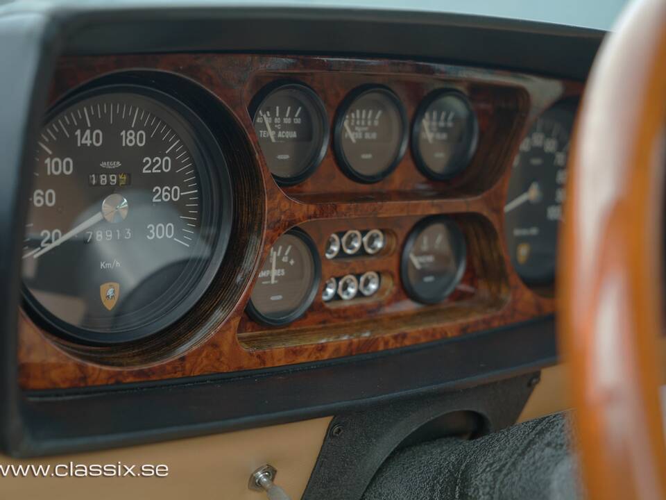 Image 18/28 of Lamborghini Espada 400 GT (1970)