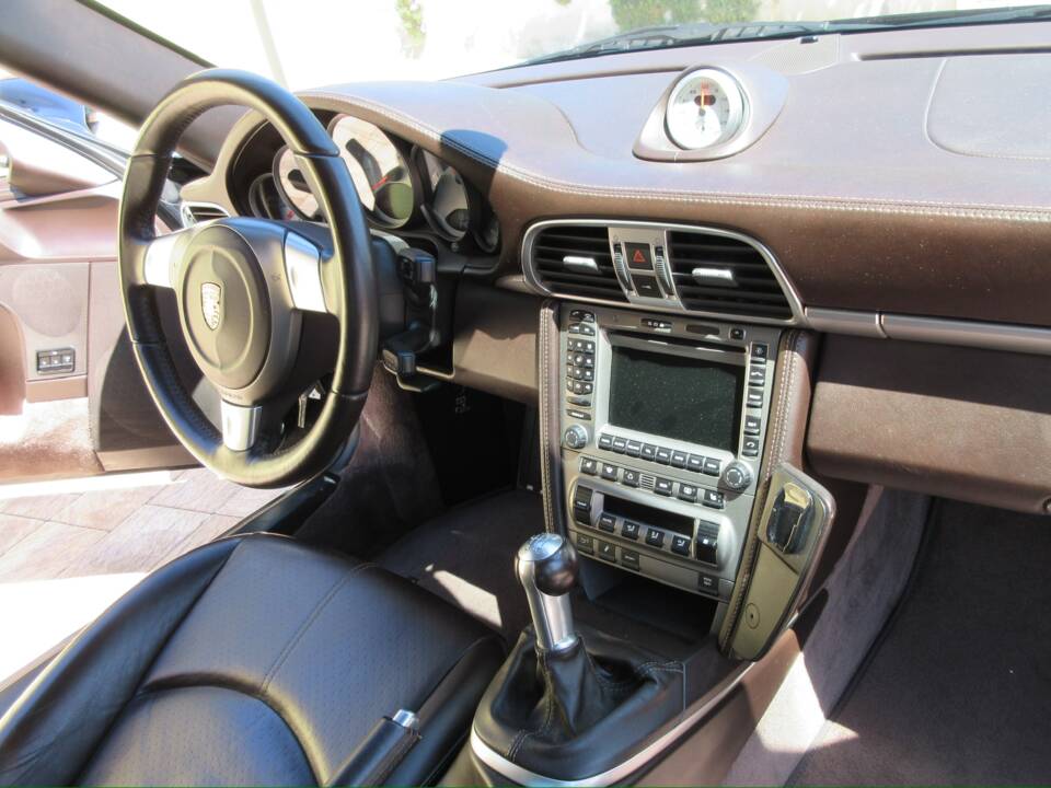 Bild 11/26 von Porsche 911 Turbo (2007)