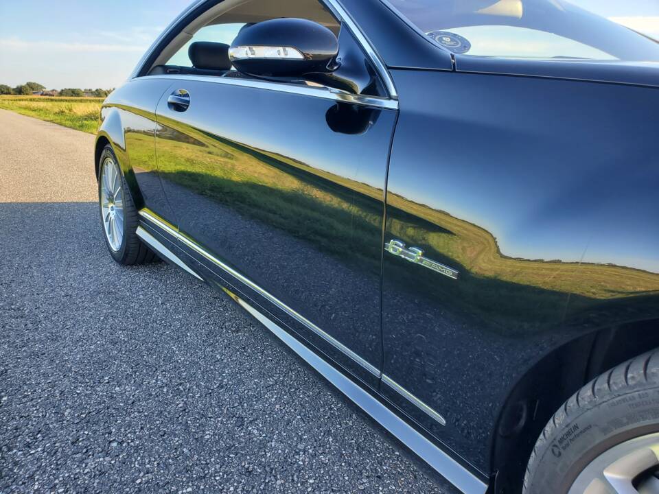 Afbeelding 14/49 van Mercedes-Benz CL 63 AMG (2007)