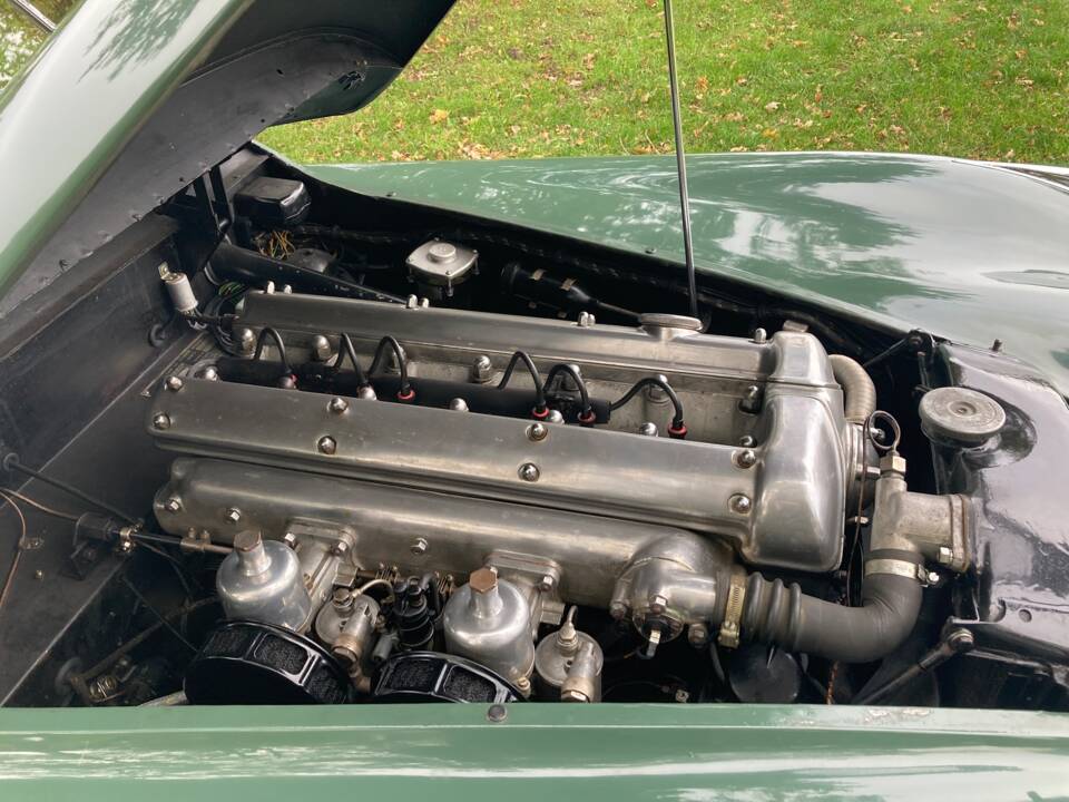 Immagine 7/30 di Jaguar XK 120 OTS (1950)