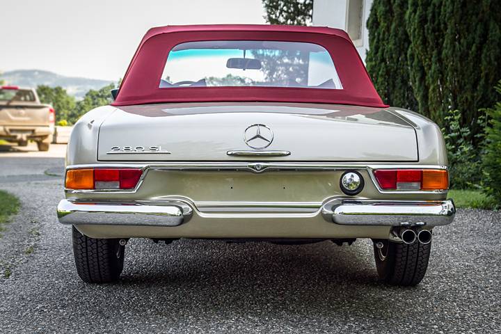 Image 5/34 de Mercedes-Benz 280 SL (1970)