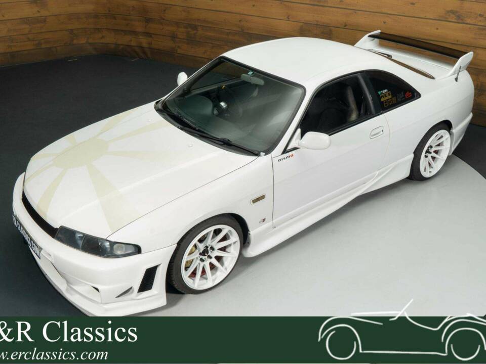 Image 1/19 of Nissan Skyline GT-R (1997)