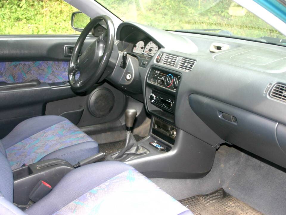 Image 19/51 of Toyota Paseo (1996)