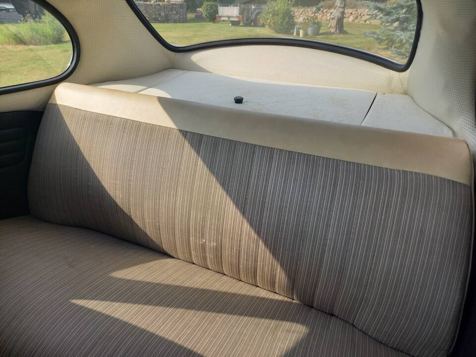 Image 58/137 of Volkswagen Beetle 1200 (1965)
