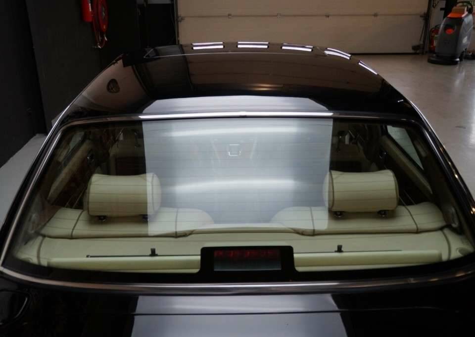 Image 14/47 of Jaguar XJ12 6.0 (1994)