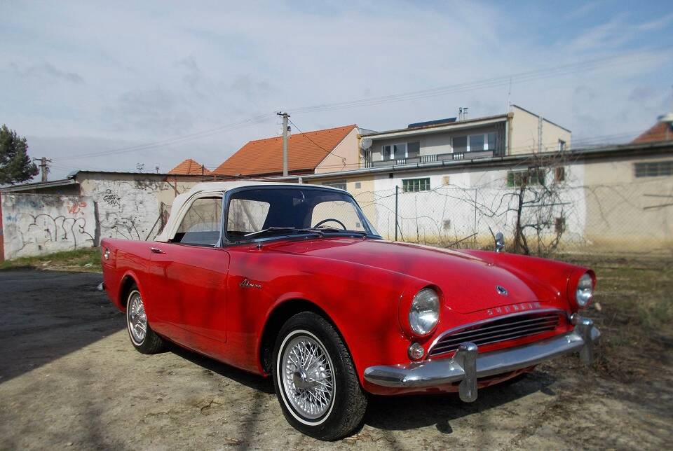 Image 2/11 of Sunbeam Alpine Mk II (1962)