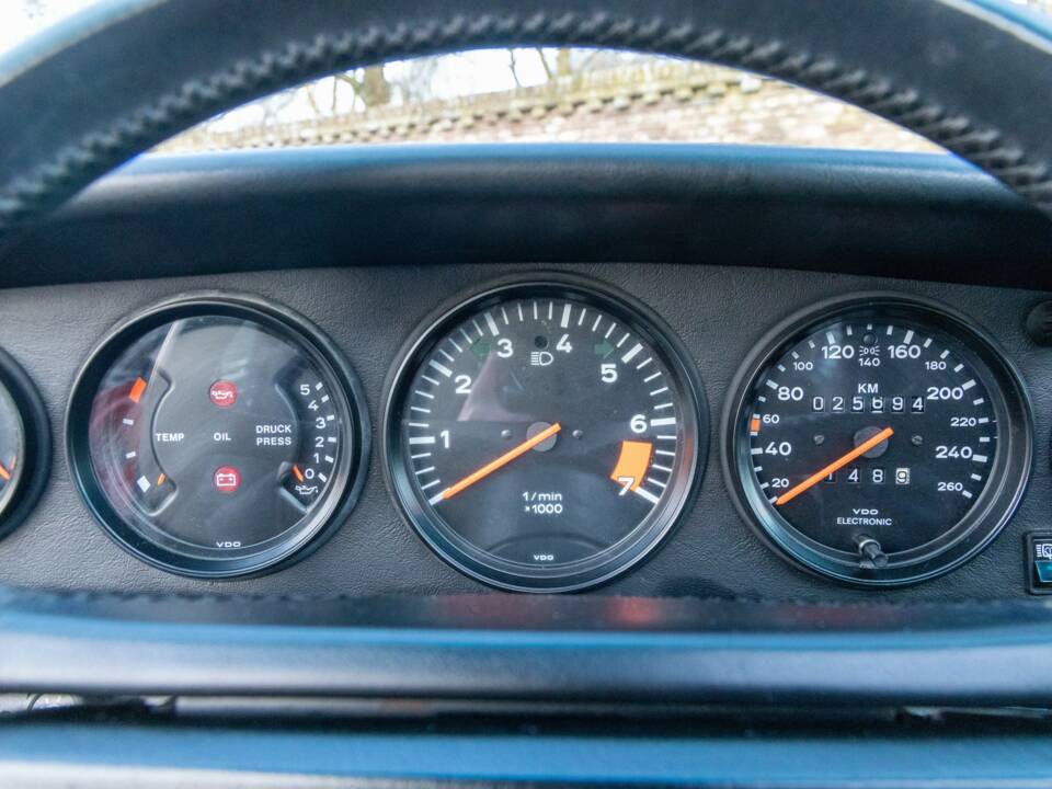 Bild 38/50 von Porsche 911 Carrera 3.2 (1988)