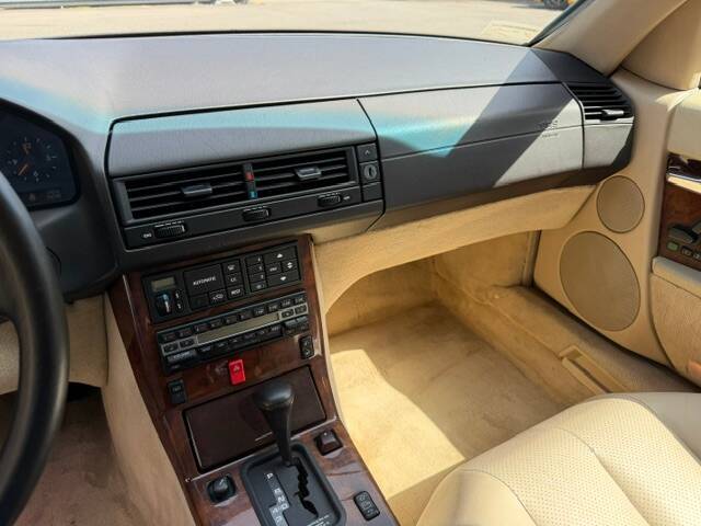 Image 13/17 of Mercedes-Benz 300 SL-24 (1992)