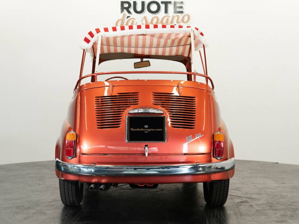 Immagine 9/43 di FIAT 600 &quot;Maggiolina&quot; Francis Lombardi (1957)