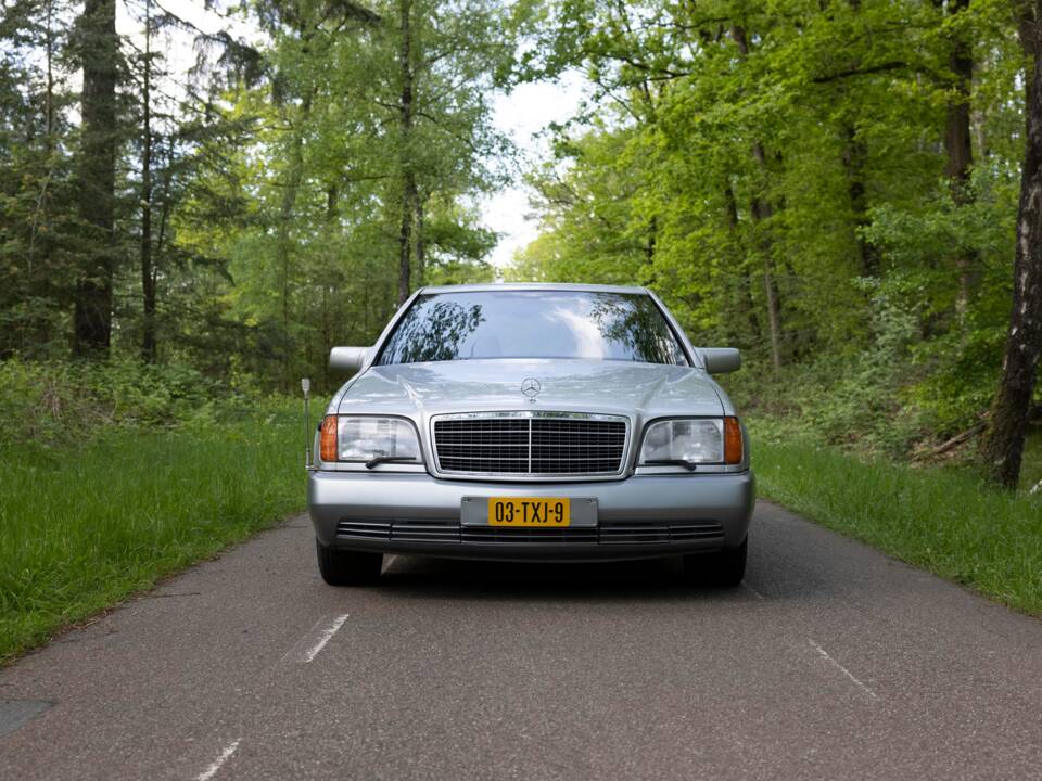 Image 57/59 of Mercedes-Benz 600 SEL (1992)