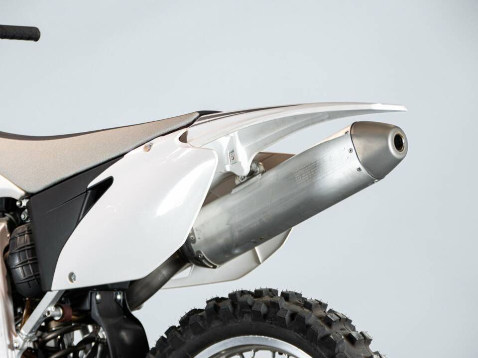 Image 13/50 de Yamaha DUMMY (2007)