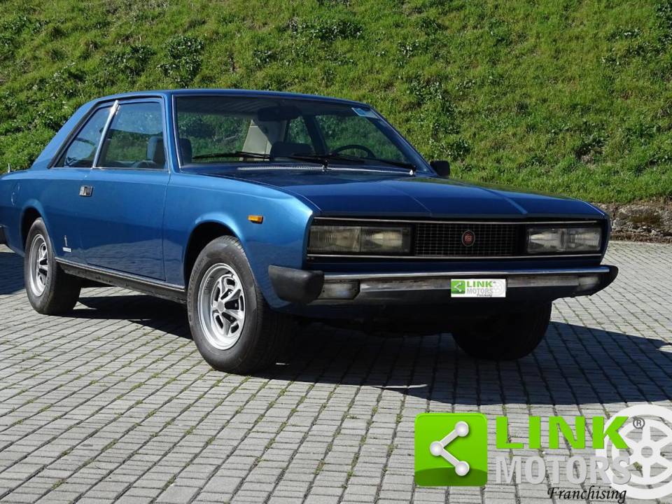Image 1/10 of FIAT 130 Coupe (1974)