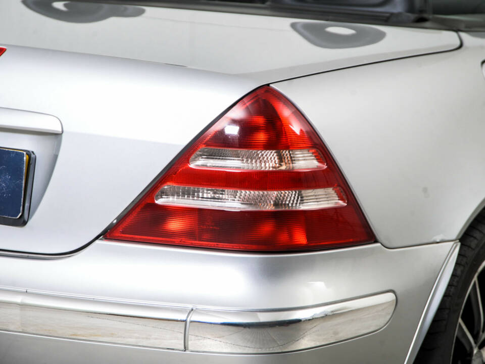Bild 31/50 von Mercedes-Benz SLK 320 (2000)