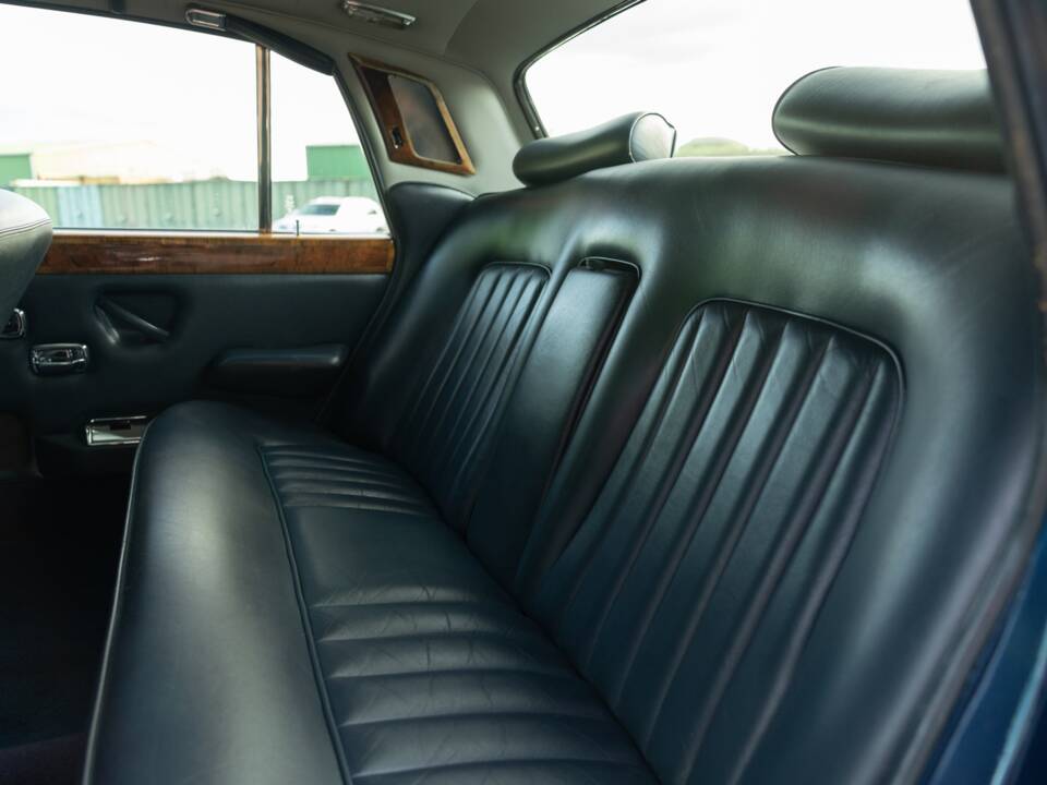 Bild 45/50 von Bentley T 2 (1980)