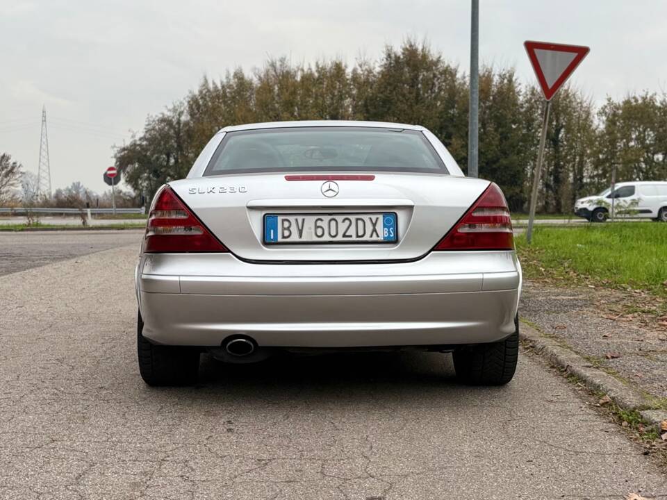 Image 5/11 of Mercedes-Benz SLK 230 Kompressor (1998)