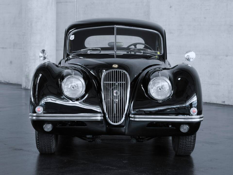 Image 11/47 de Jaguar XK 120 FHC (1954)