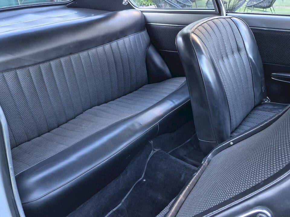 Image 42/54 de FIAT 1300 Vignale (1965)