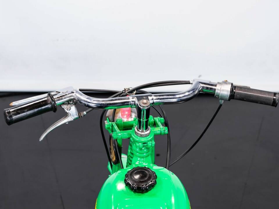 Image 28/44 de Ducati Cucciolo (1951)