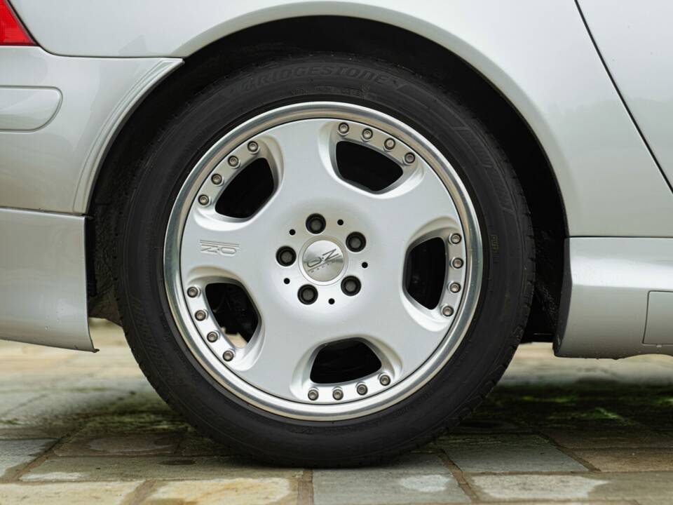 Obraz 31/50 pojazdu Mercedes-Benz SLK 230 Kompressor (1997)