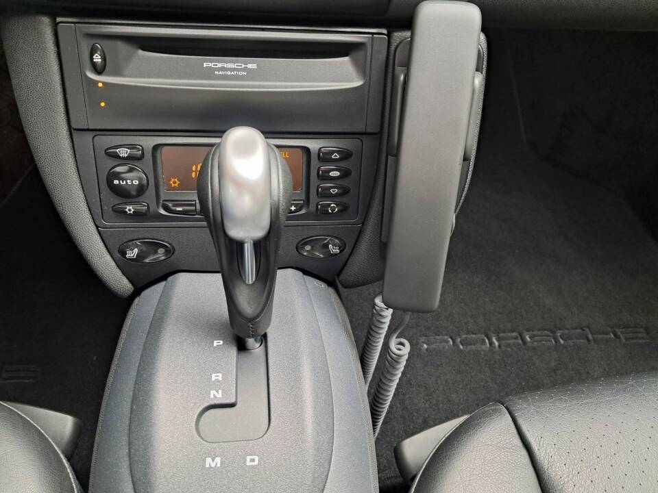 Image 32/33 de Porsche 911 Carrera (1996)