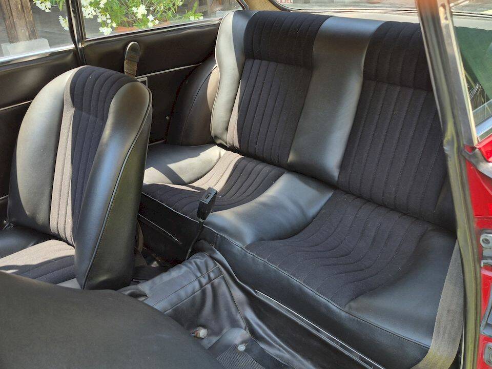 Afbeelding 36/63 van Alfa Romeo Giulia GT 1300 Junior (1971)