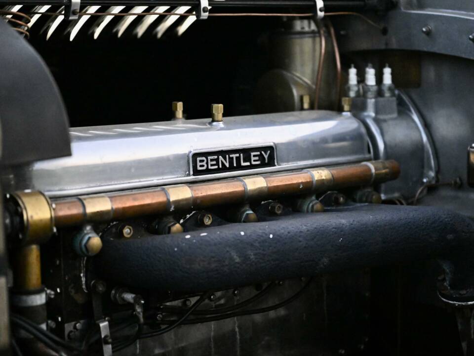 Image 42/50 de Bentley 4 1/2 Litre (1928)