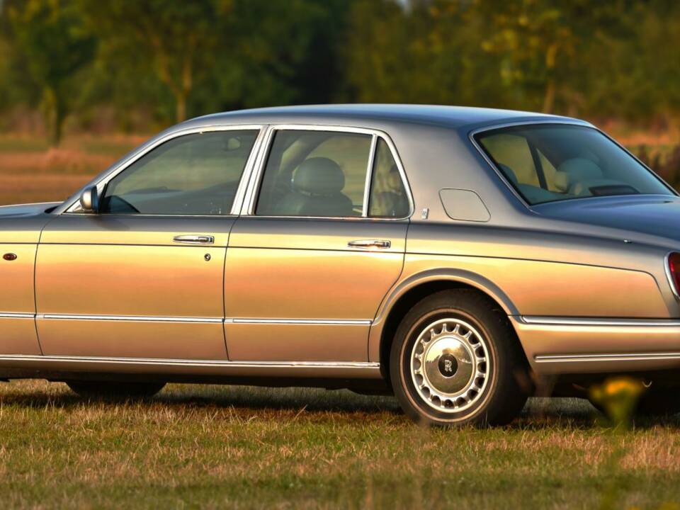 Image 13/50 of Rolls-Royce Silver Seraph (1998)